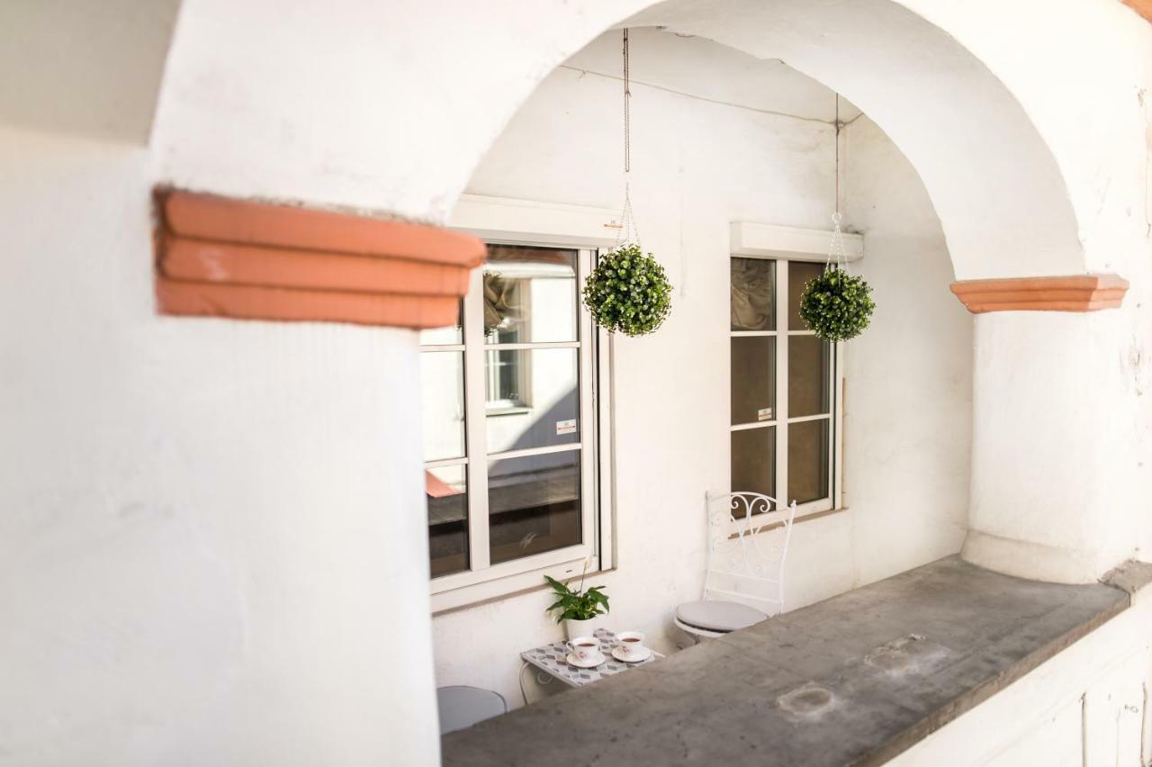 Antique Old Town Studio By Urban Rent Apartman Vilnius Kültér fotó